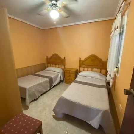 Apto Con Terraza Y 2 Dormitorios. 600 Megas Wifi. Apartment Santa Pola