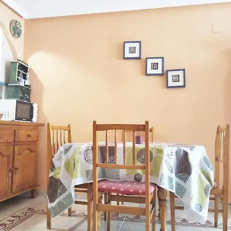 Apto Con Terraza Y 2 Dormitorios. 600 Megas Wifi. Apartamento Santa Pola
